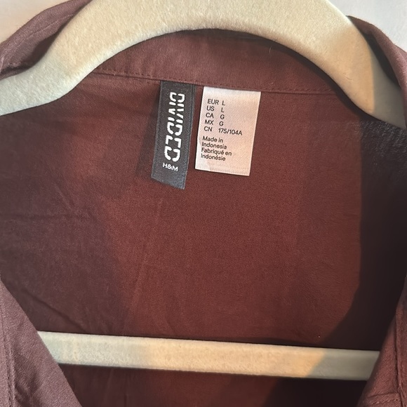 H&M Chocolate Brown Long Sleeve Button Down - Picture 3 of 3